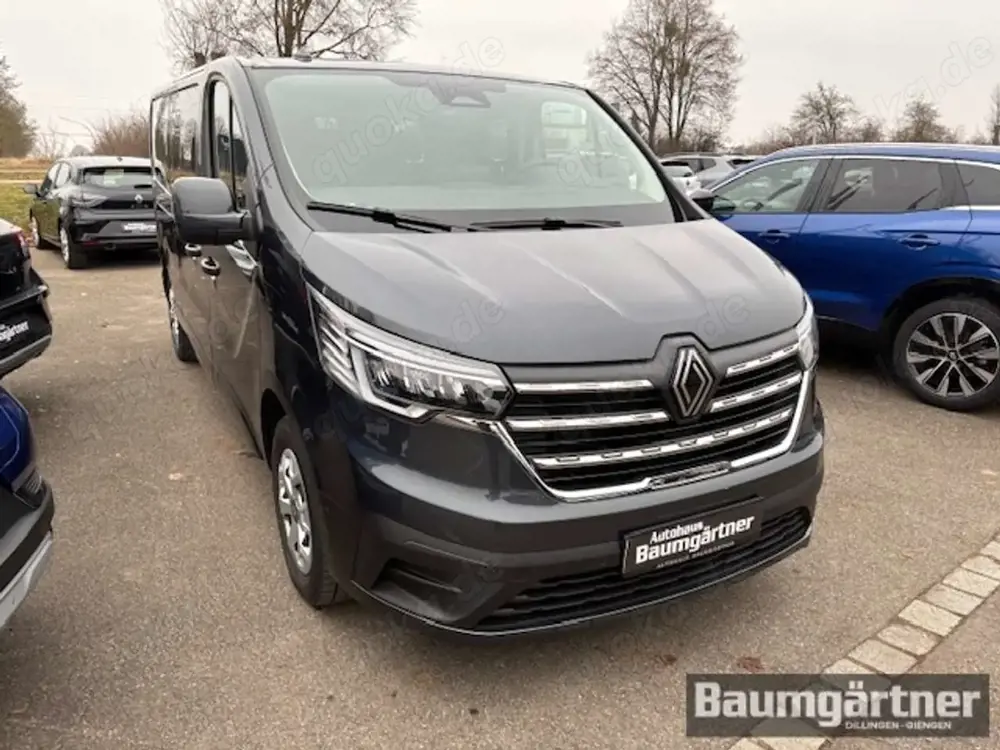 Renault Trafic Grand Combi Evolution dCi 150 EDC 9-Sitzer