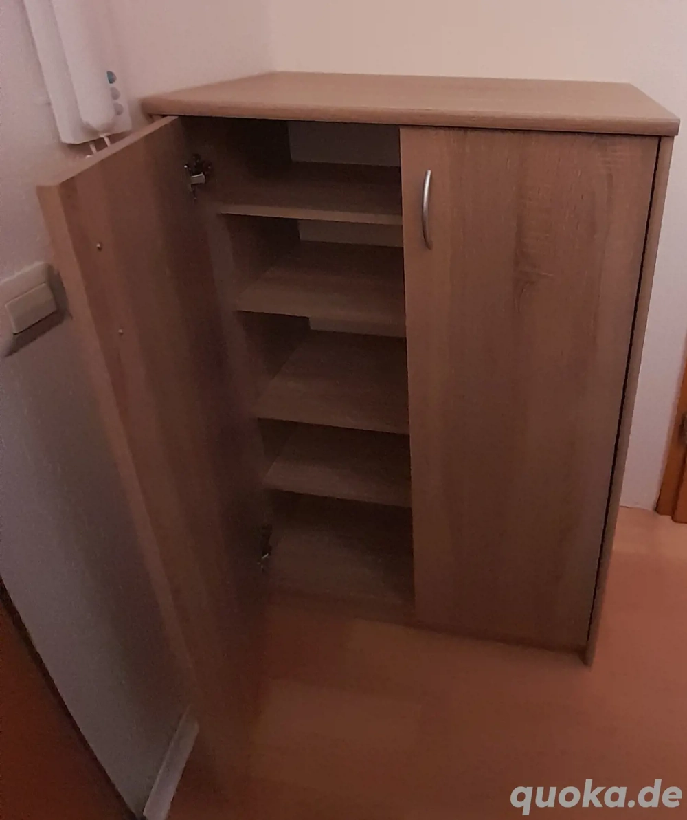 Sehr guterhaltener Wildeiche- farbener Schuhschrank 