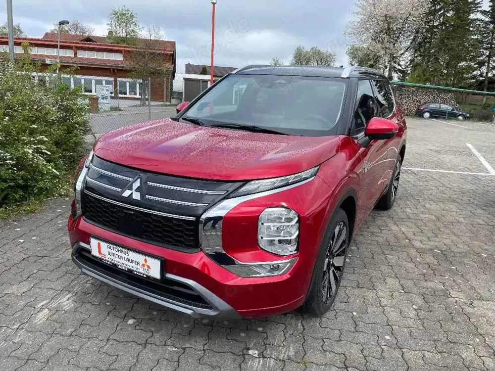 Mitsubishi Outlander 2.4L PHEV TOP 2-Farb