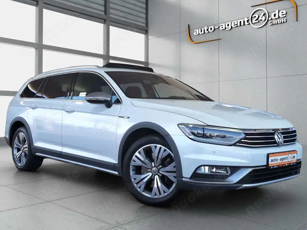 Volkswagen Passat Alltrack 2.0 TDI 4M /Pano/ACC/LED/AHK/HUD/Massage/DCC