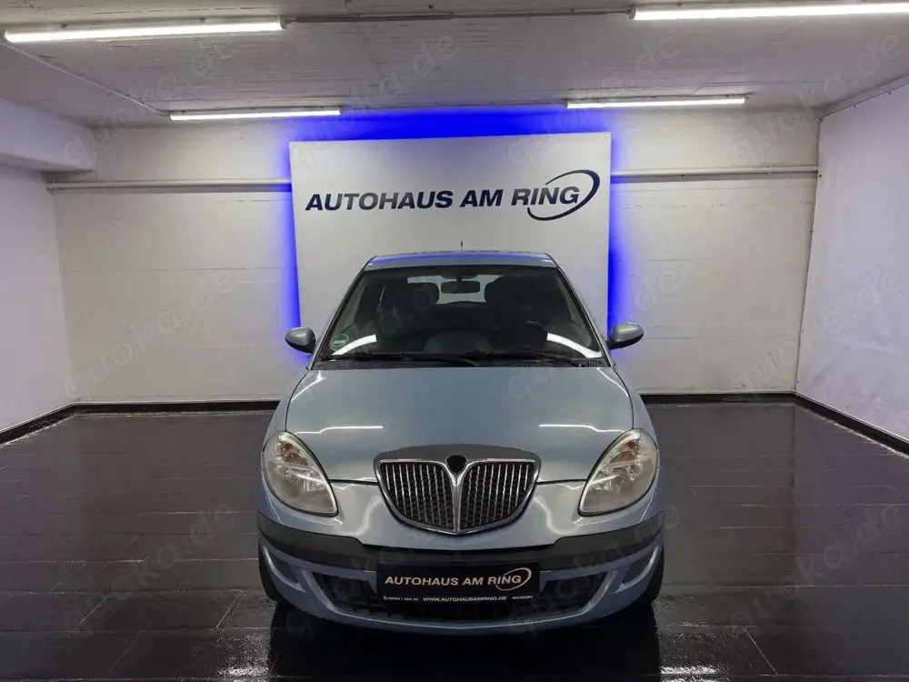 Lancia Ypsilon 1.2 8V Arctic KLIMAAUTOMAT ALU ALLWETTER