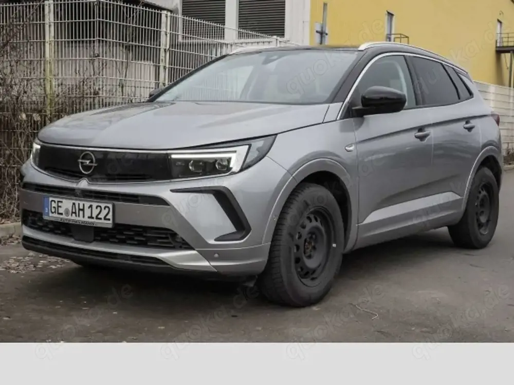 Opel Grandland Ultimate 1.2 Autom./Leder/NaviPro/ACC/Parklenkassi