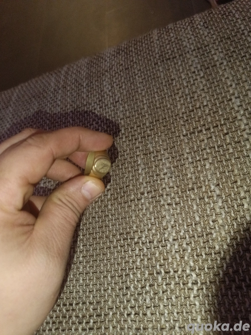 750 gold ring 