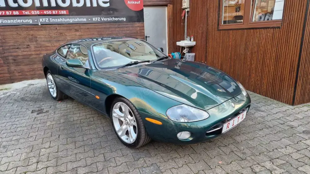Jaguar XK8