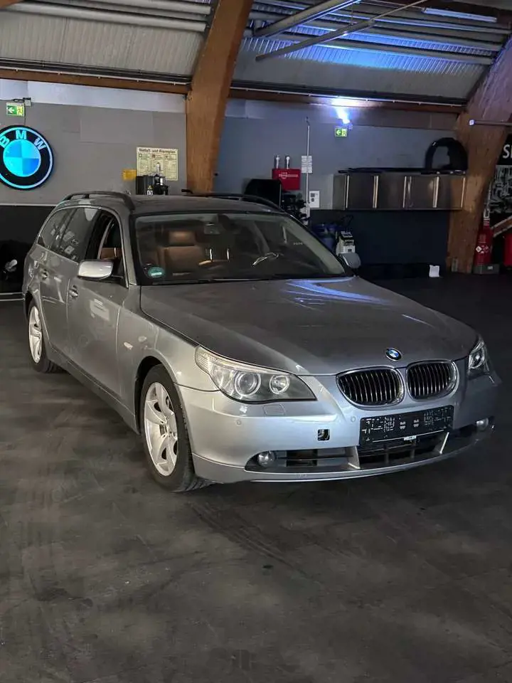 BMW 525 525i Touring Aut.