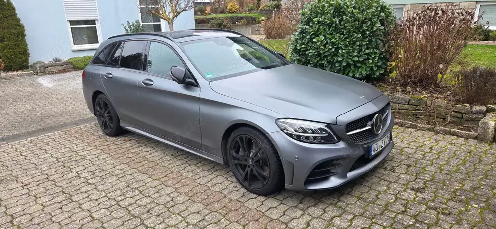 Mercedes-Benz C 300 C 300 d T 9G-TRONIC AMG Line