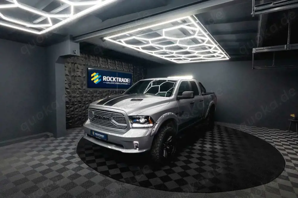 Dodge RAM 5.7 V8 HEMI 4x4 OFFROAD Night LONGBED *19%*