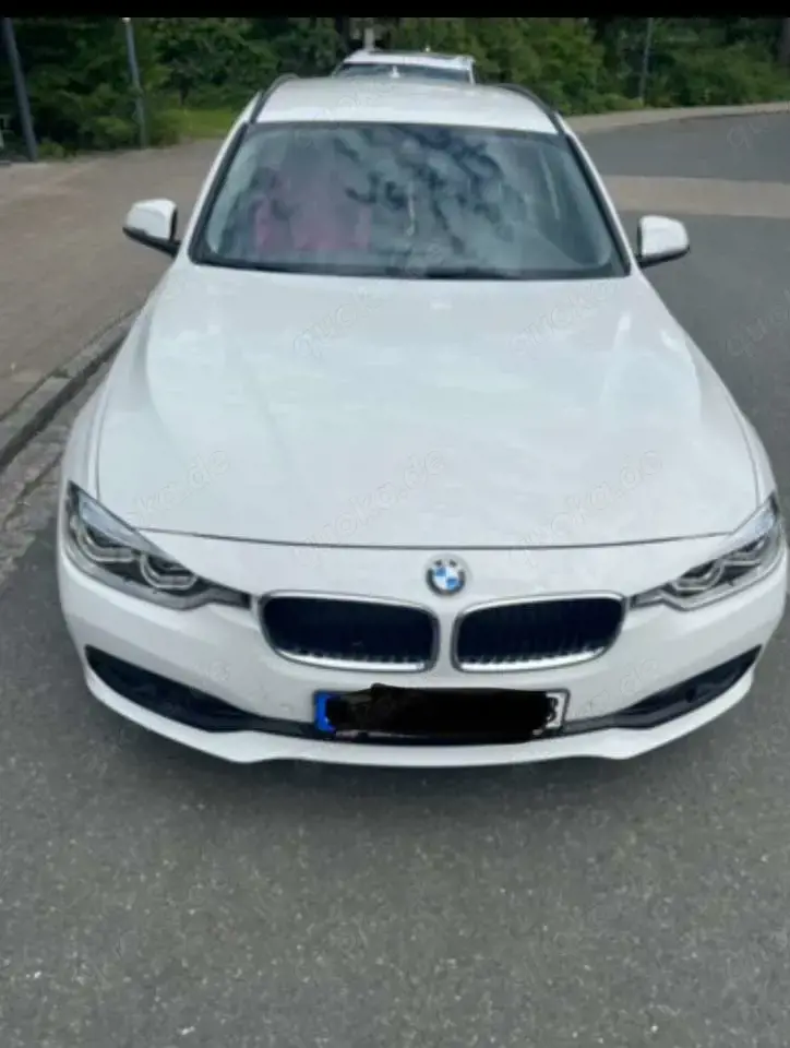 BMW 318 318i Touring Aut. Advantage