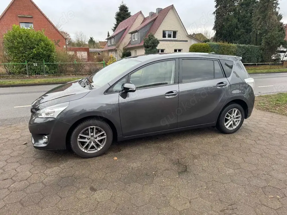 Toyota Verso 1.6 *Panorama+Navi+Kamera+PDC+Alu*Scheckhf