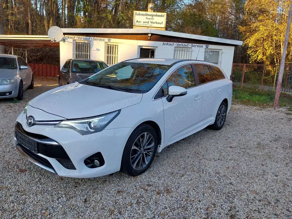 Toyota Avensis Avensis Combi Touring Sports 1.8 Edition S+