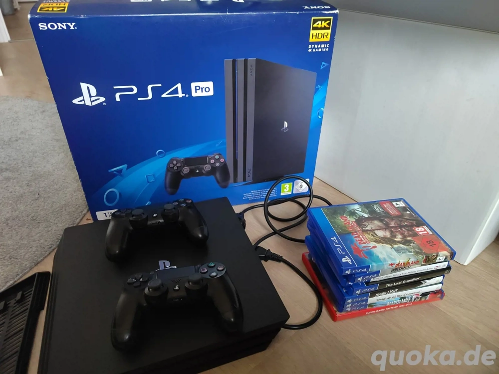 Playstation 4 Pro 1TB Konsole Schwarz 2 Controller Plus Spiele