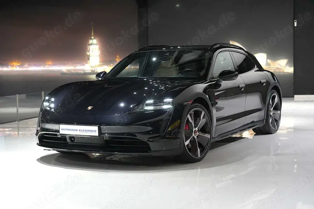 Porsche Taycan 4 S*1.HAND*CLUBLEDER*14-WEGE*BOSE*PANO*