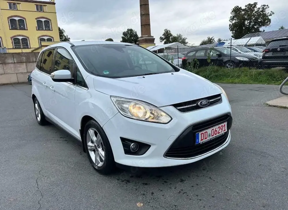 Ford Grand C-Max Grand C-Max 2.0 TDCi/ neuer TÜV