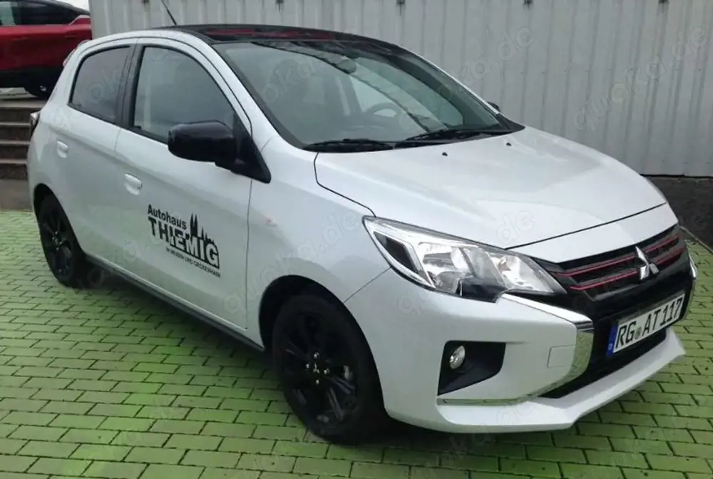 Mitsubishi Space Star Select+ Black1.2 CVT *inkl. WKR*