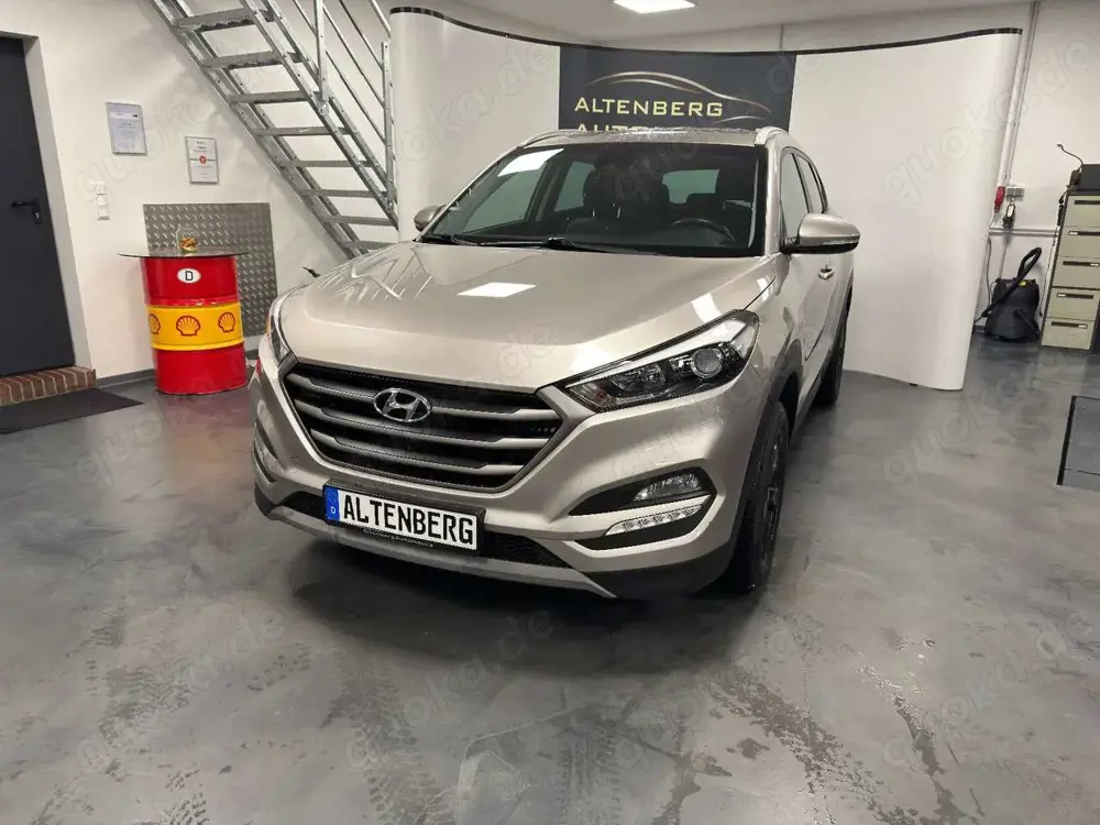 Hyundai TUCSON Advantage 4WD Kamera Navi AHK PDC Sitzhzg