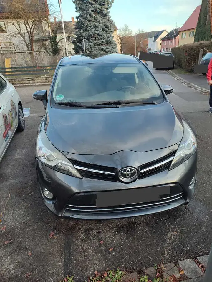 Toyota Verso Verso Diesel 1.6 D-4D 7-Sitzer Start/Stop Comfort