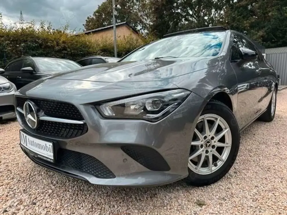 Mercedes-Benz CLA 200 Shooting Brake Pano*AHK*Nav*Leder*Kamera