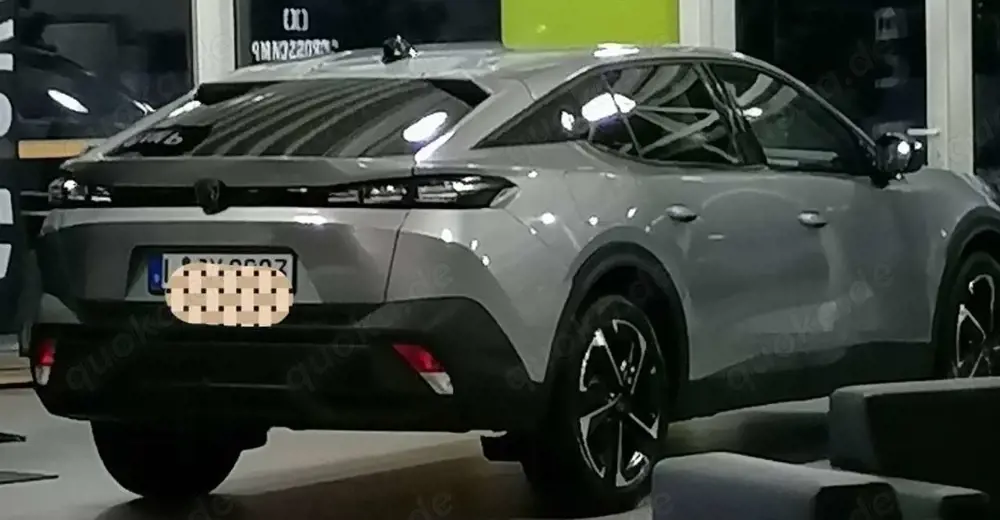 Peugeot 408 Allure Pack