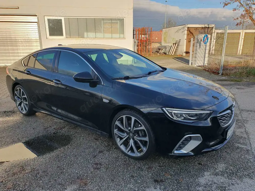 Opel Insignia Insignia 2.0 Turbo *GSI / 4x4 / Leder / Navi*