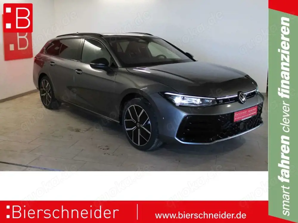Volkswagen Passat Variant 2.0 TDI DSG 4Mo. 2x R-Line 19 AHK MATRIX PANO H/K
