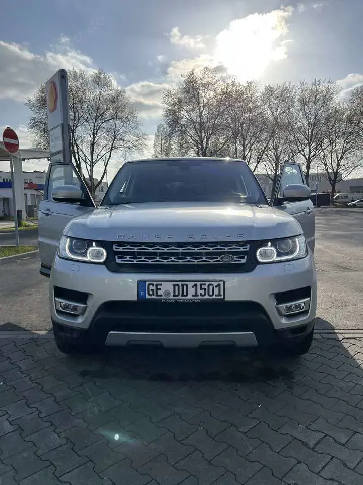 Land Rover Range Rover Sport SDV6 HSE
