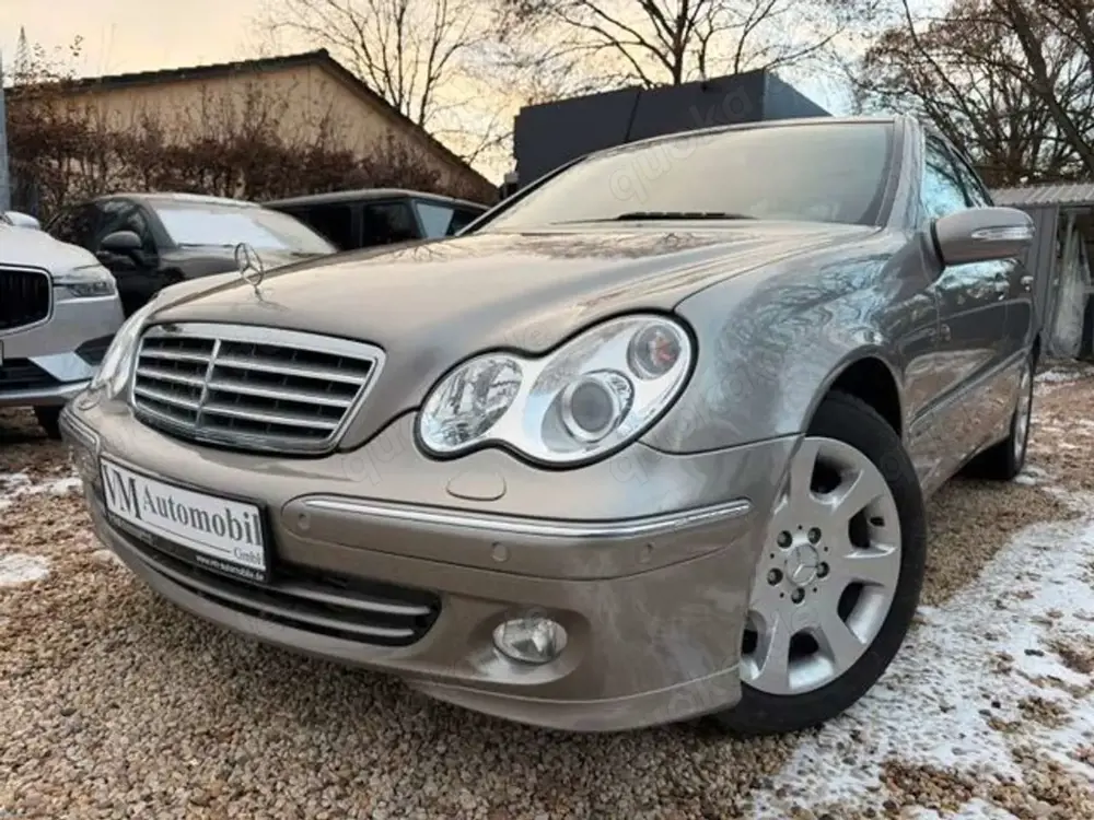 Mercedes-Benz C 180 Kompr. 1.Hand*Navi*Schiebedach*SitzHz.*Tem