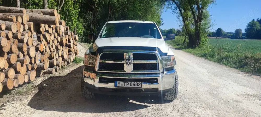 Dodge RAM Dodge RAM 2500 6,4 35000€