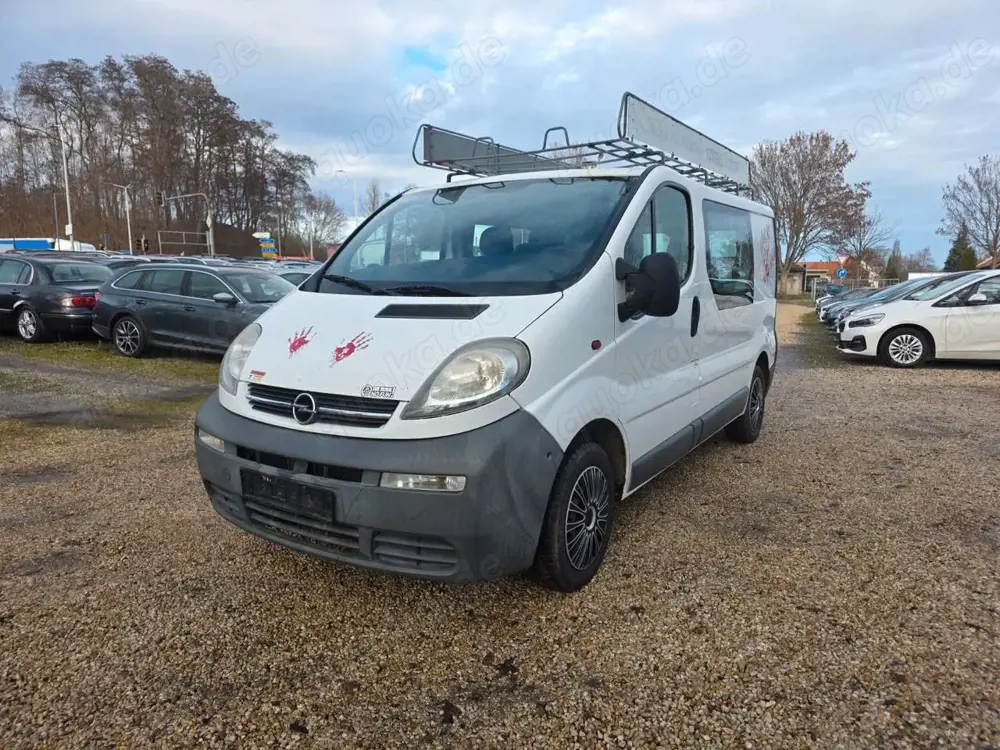 Opel Vivaro 1.9 DTI 6 Sitze
