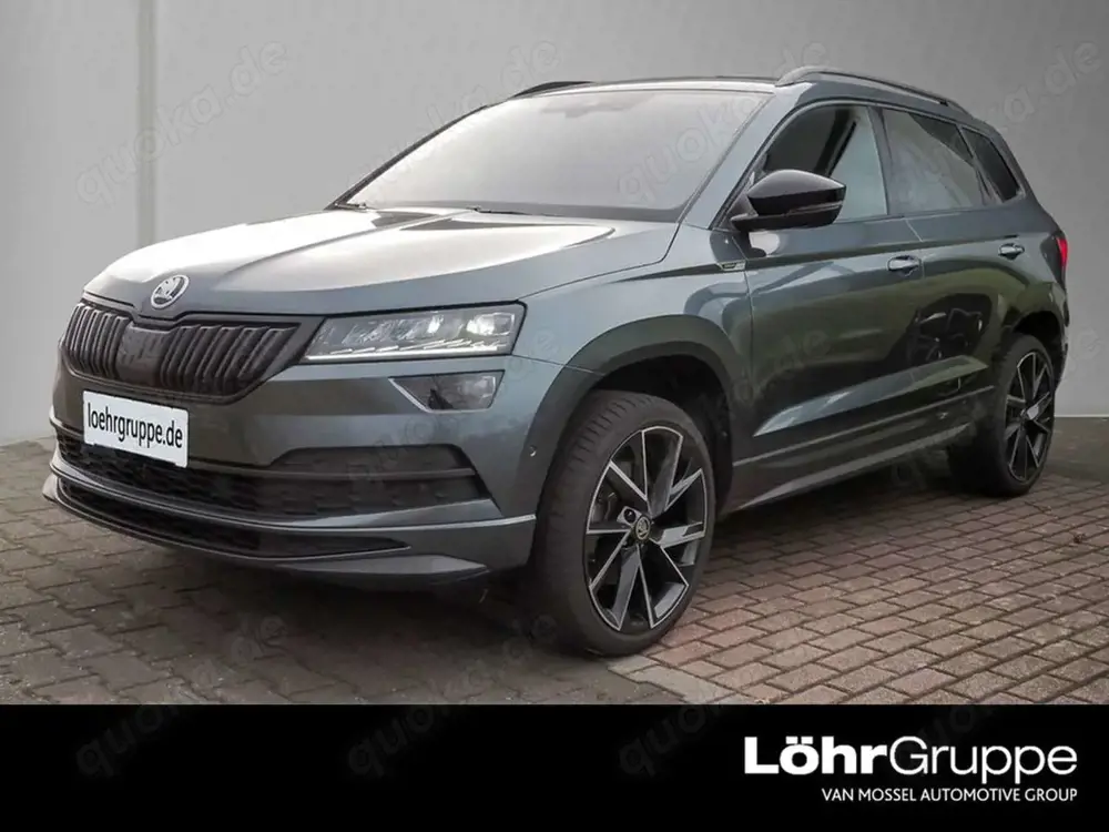 Skoda Karoq 1.5 TSI DSG Sportline 19" AHK MATRIX SIDEASSIST...
