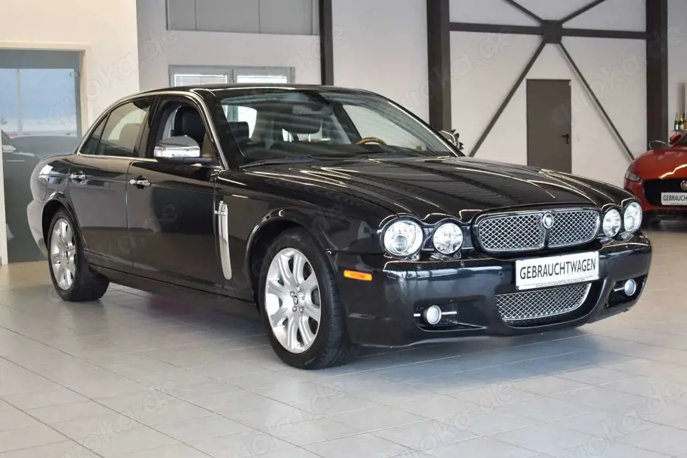 Jaguar XJ8 4.2 XJ8 (X358) Executive FACELIFT/