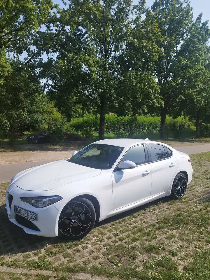 Alfa Romeo Giulia Giulia 2.2 Diesel AT8 Super