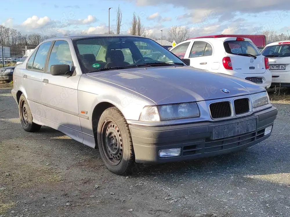 BMW 318 SERVO USB AUX-IN DVD VOLL-FAHRBEREIT KEIN-TÜV