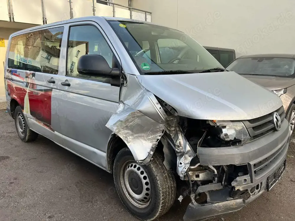 Volkswagen T5 Transporter Kombi