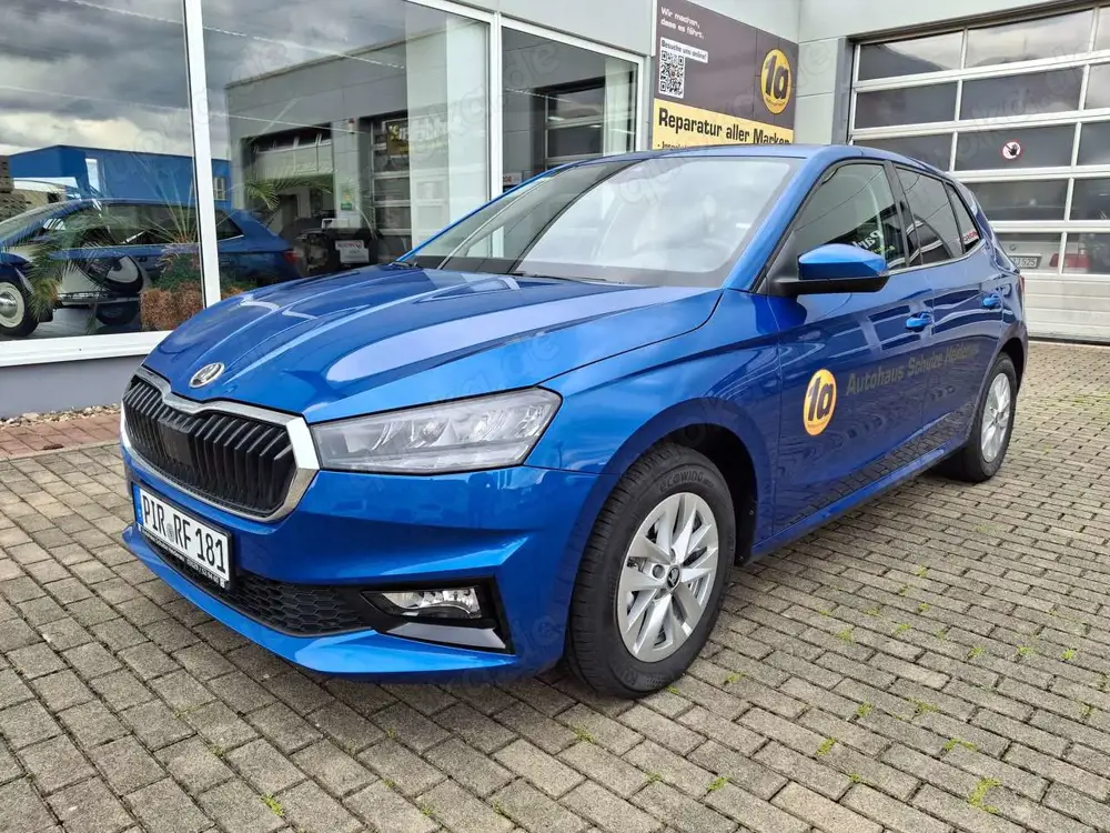 Skoda Fabia 1.0 TSI Selection 5J.Gar+Klimaauto+SHZ+LHZ+PDC+LED