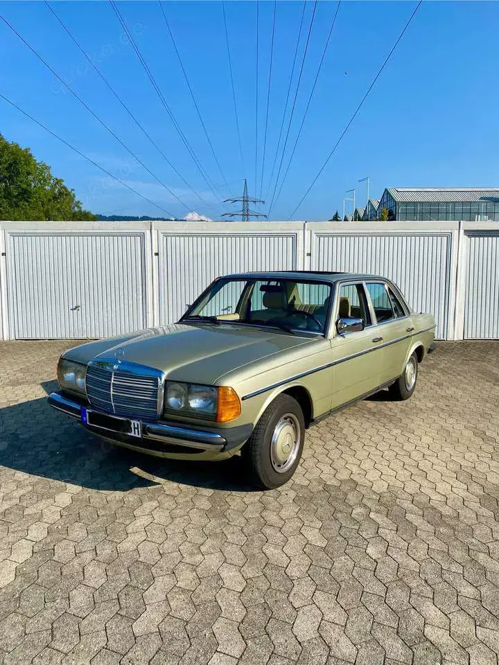 Mercedes-Benz 200
