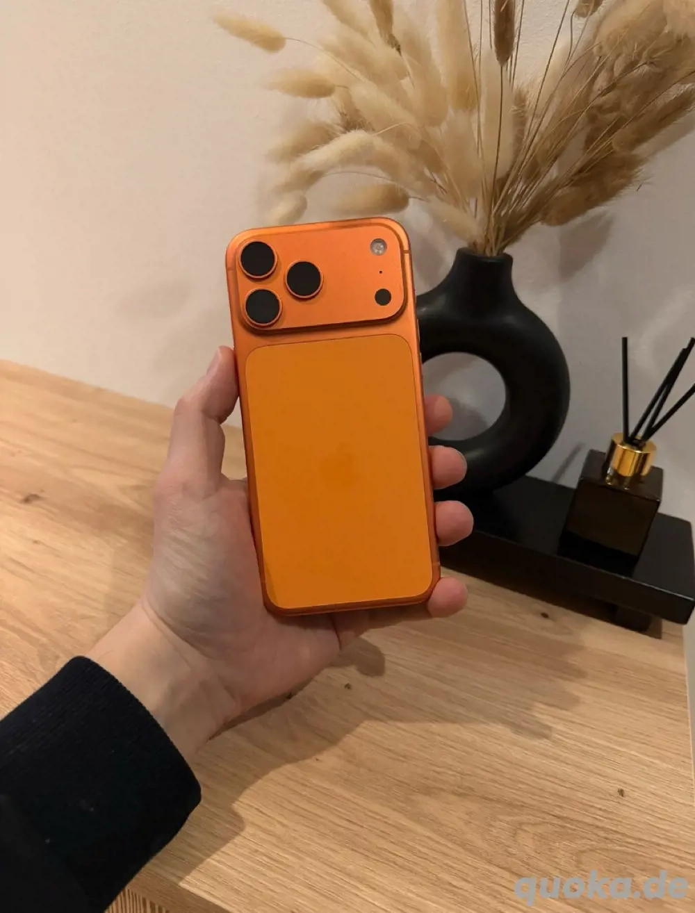 Iphone 17 pro Max Orange 