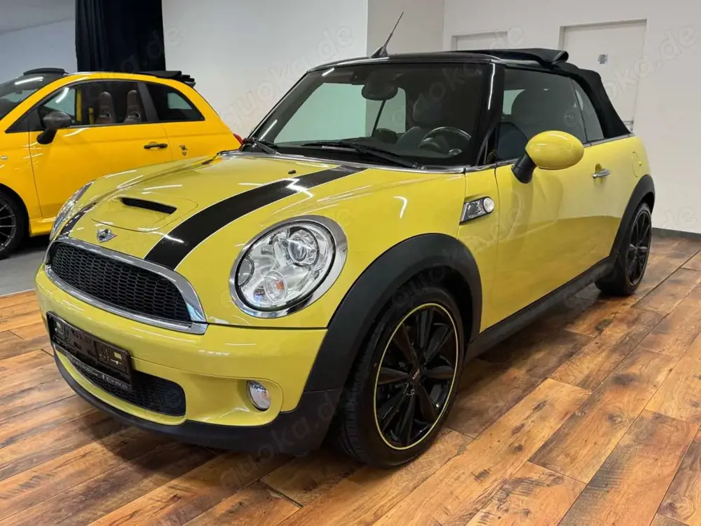 MINI Cooper S Cabrio COOPER_S KLIMA.LEDER.XENON.SHZ.PDC.TEMPO.18 Zoll