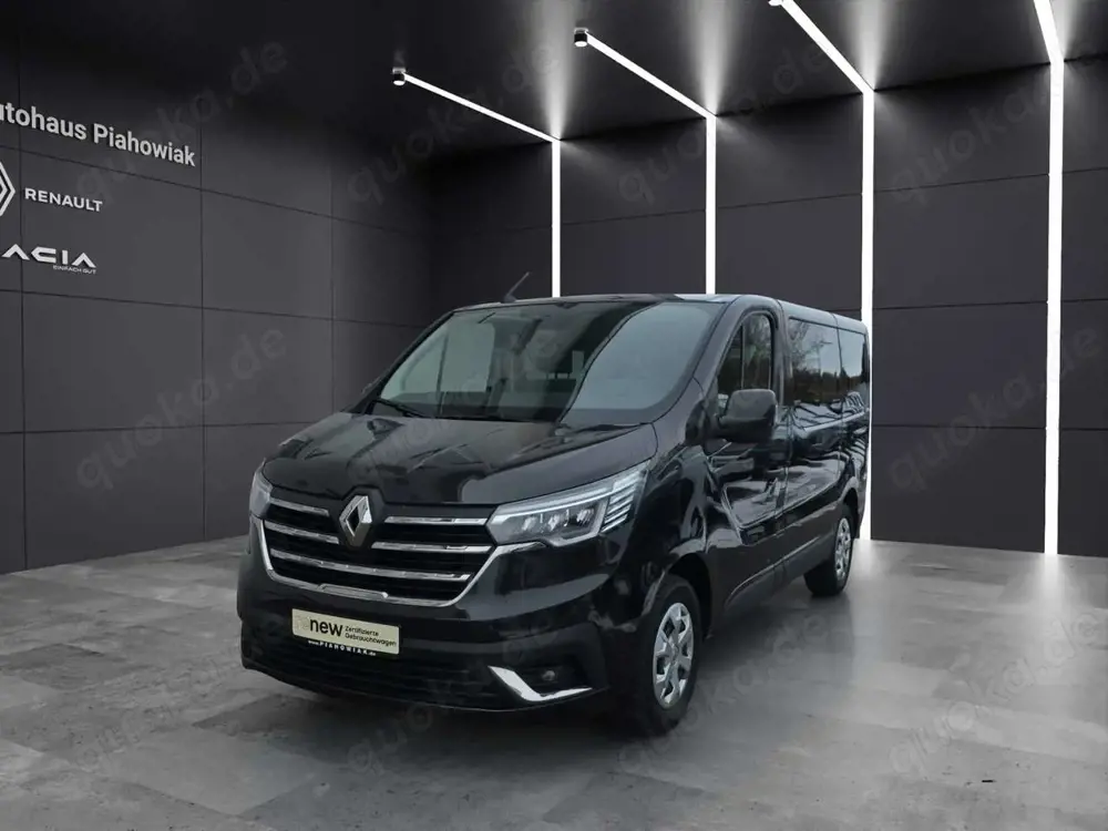 Renault Trafic Life dCi 150 9 Sitzer Navi Rückfahrkamera Klimaanlage