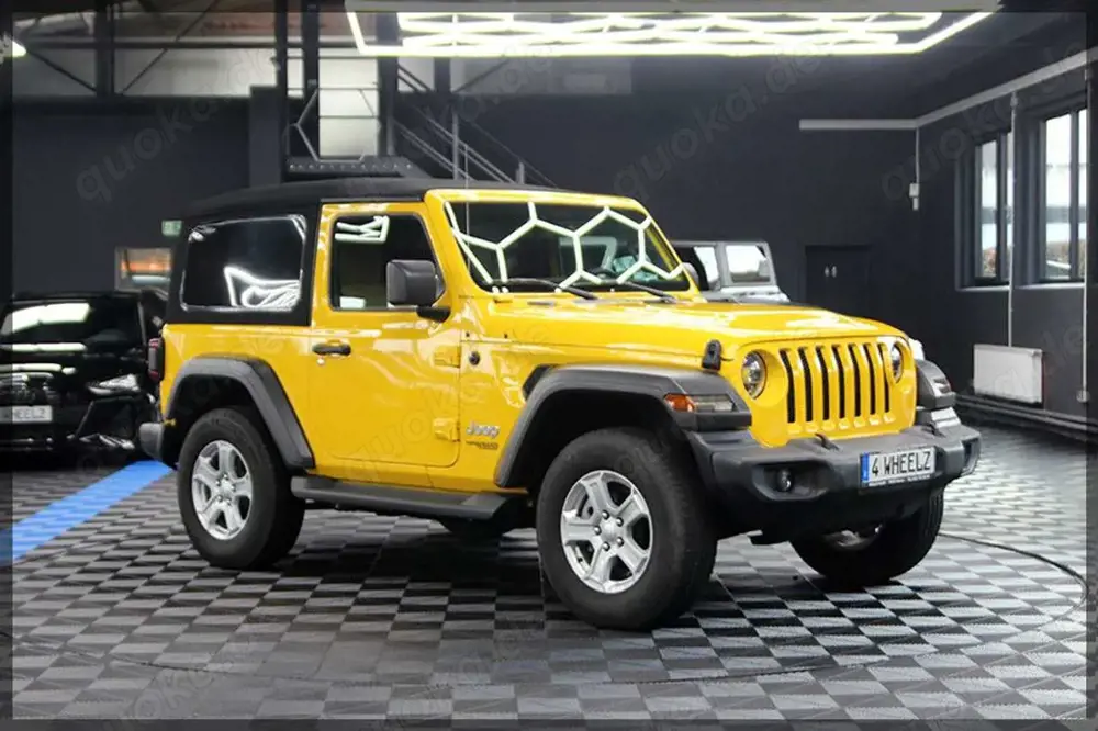 Jeep Wrangler 3.6 V6 Sport Auto / CAM / UNFALLFREI