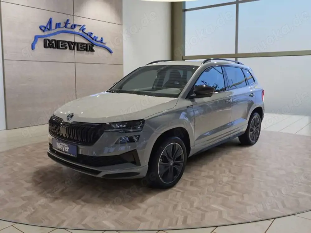 Skoda Karoq Sportline 1,5TSI DSG 4*J.Gar/Pano/aAHK/Matrix/Navi
