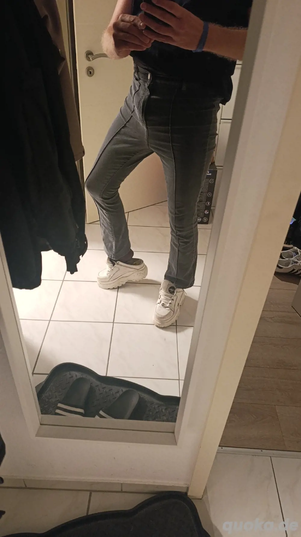 Boy sucht Date ab 9 Uhr im Adenauerpark 