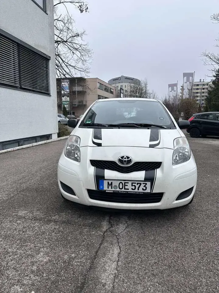 Toyota Yaris 1.0 VVT-i Sol