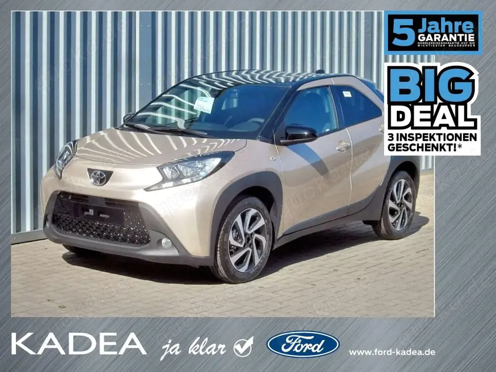 Toyota Aygo 1.0 Teamplayer ACC+Navi+SHZ+2xKlima+Kam.