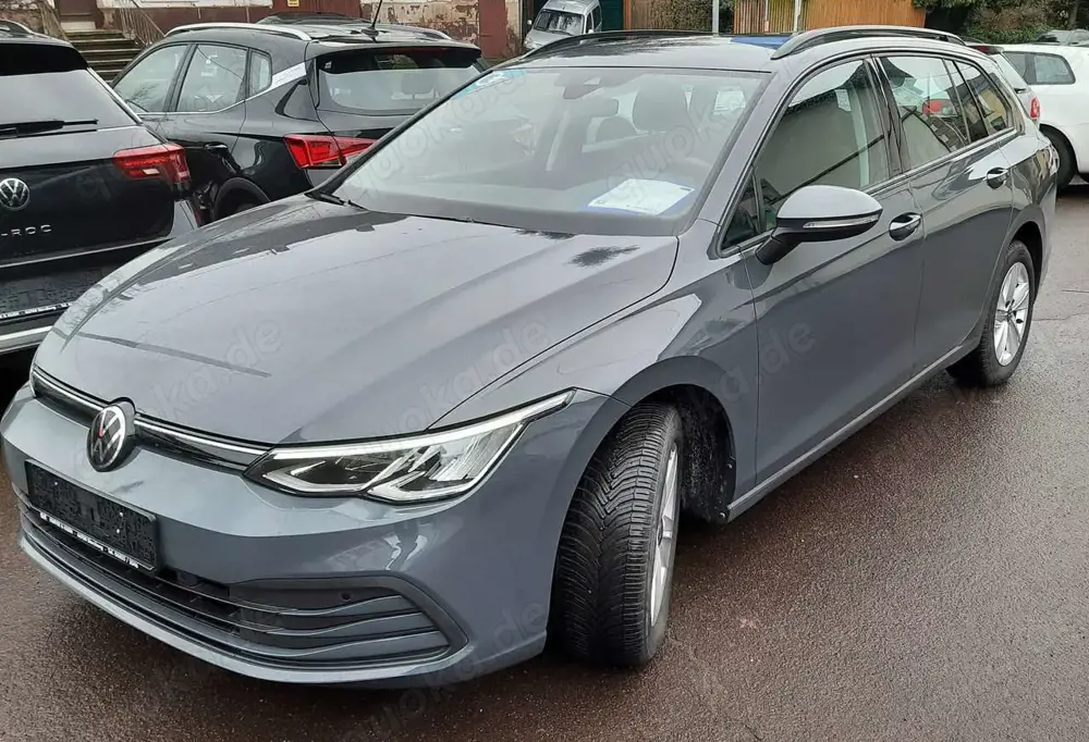 Volkswagen Golf Variant Life