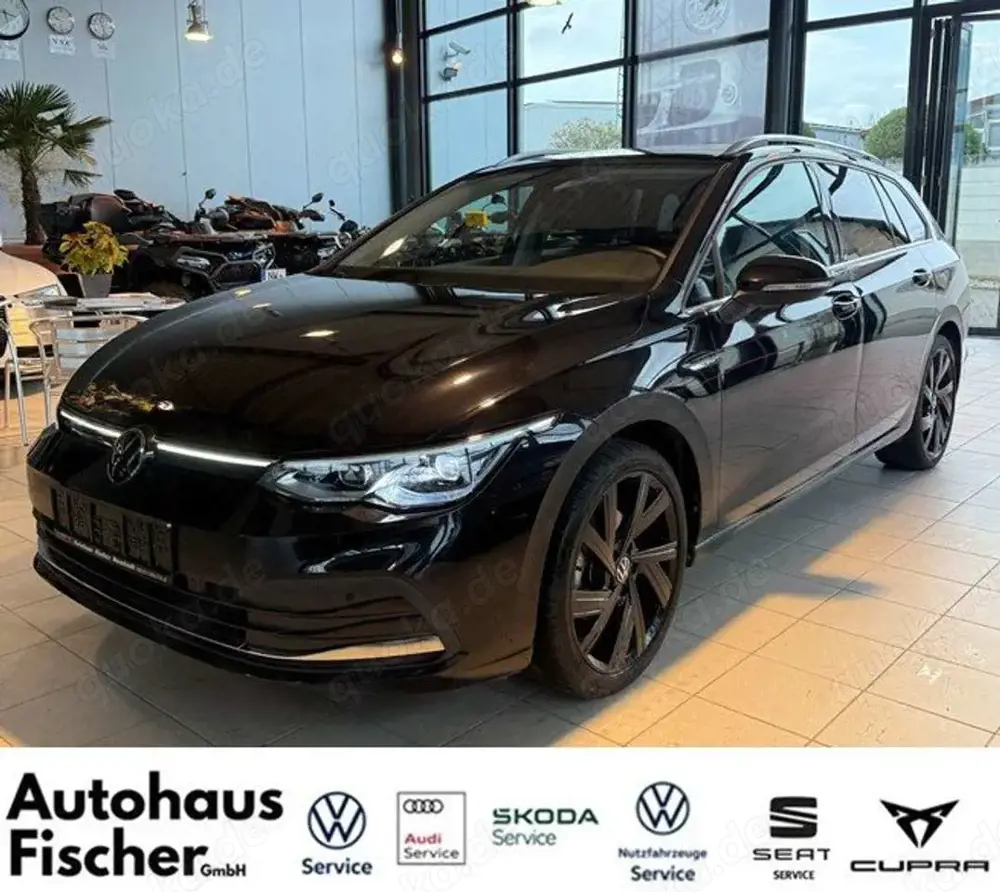 Volkswagen Golf Variant Style 1.5 eTSI *Ahk*8-fach bereift*