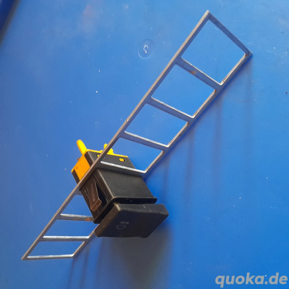 Schalter rahmen in Mittelkonsole Audi 80 B3 - B4