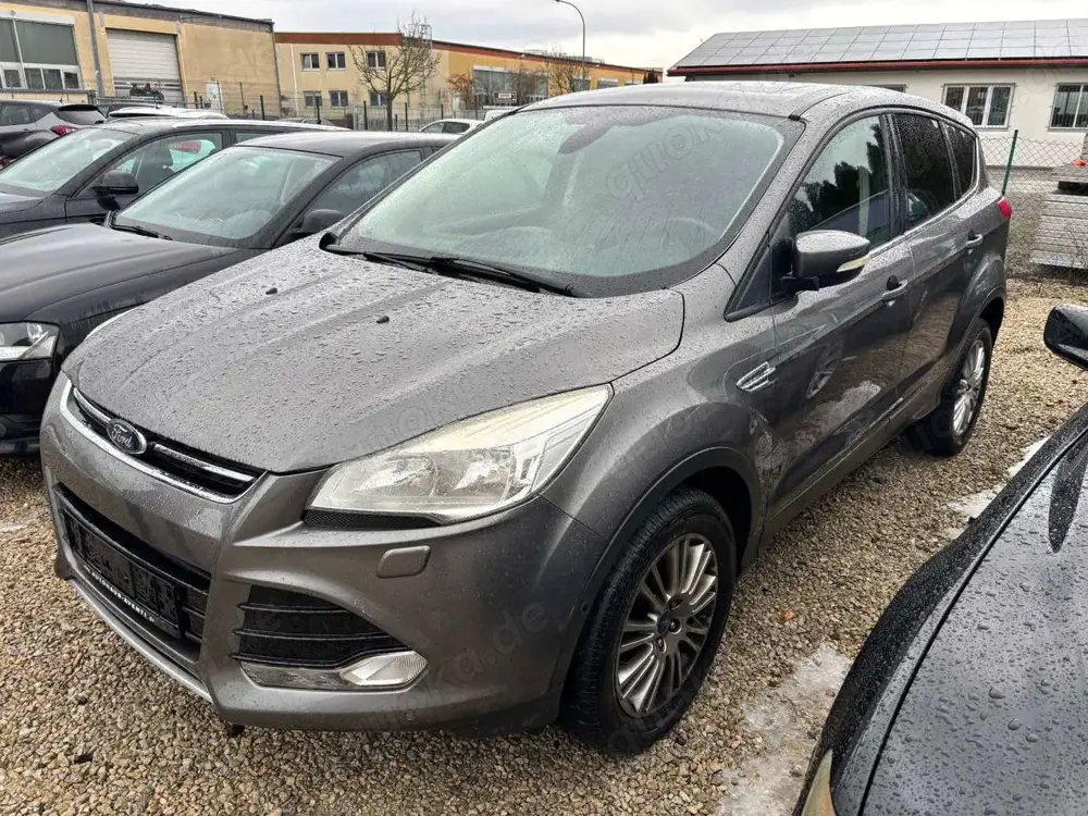 Ford Kuga 2.0 TDCi Titanium 4x4 +AHK+NAVI+PANO+KAM+