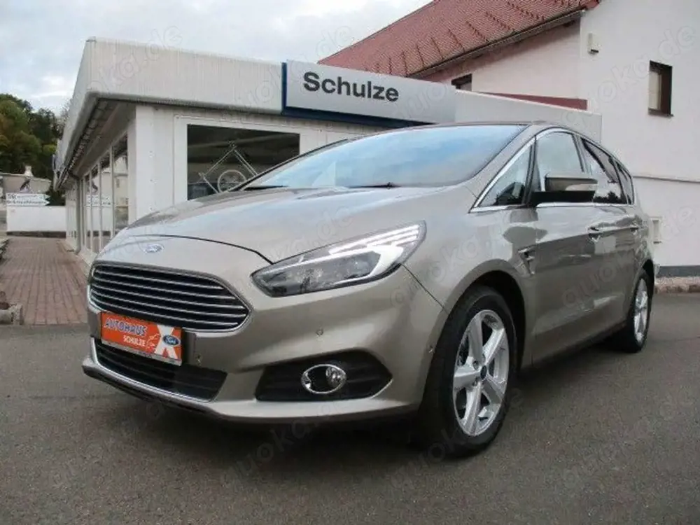Ford S-Max Titanium Autom.-Schnäppchen