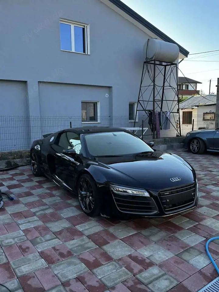 Audi R8 5.2 FSI PLUS quattro S tronic