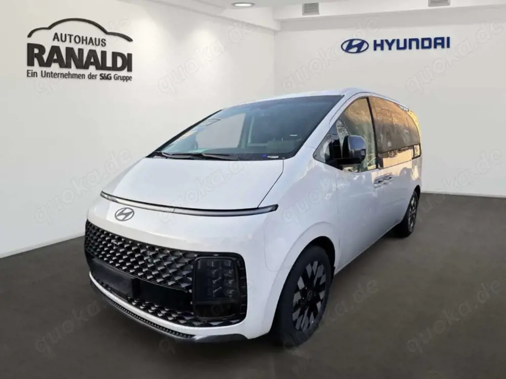 Hyundai STARIA 1.6T-GDi HEV A/T Signature+7Sitzer+Panodach